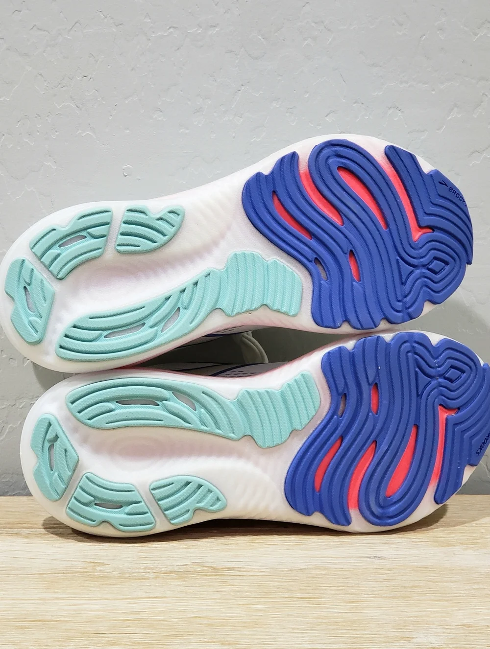 BROOKS Women's Glycerin 22 Running Shoes (9.5M) White/Limpet Shell/Amparo Blue